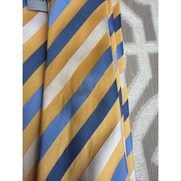 Geoffrey Beene Men’s100% Silk Tie Blue Yellow Striped Vanderbilt Wardrobe - Picture 7 of 7